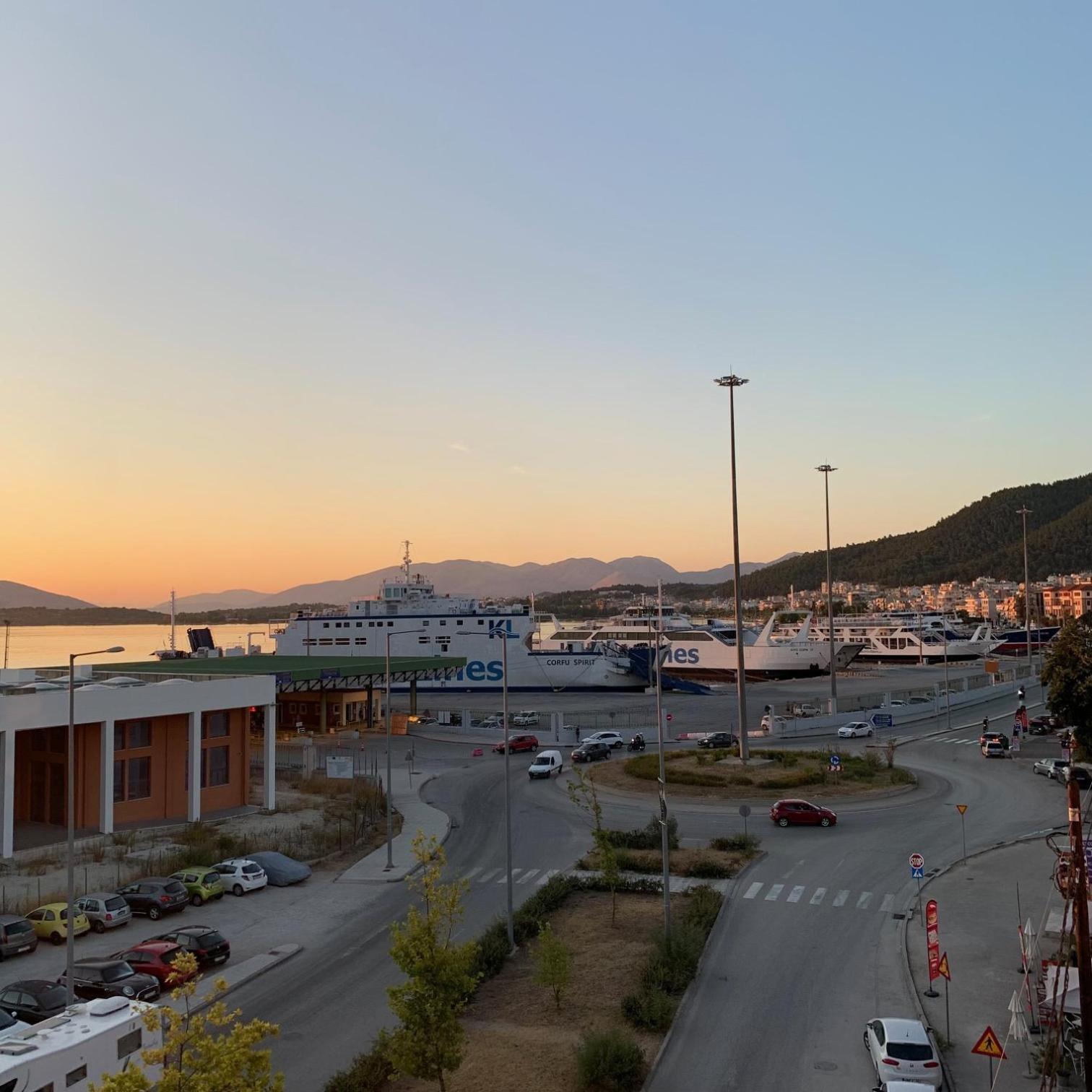 Lilium Luxury Apartment Igoumenitsa Eksteriør billede